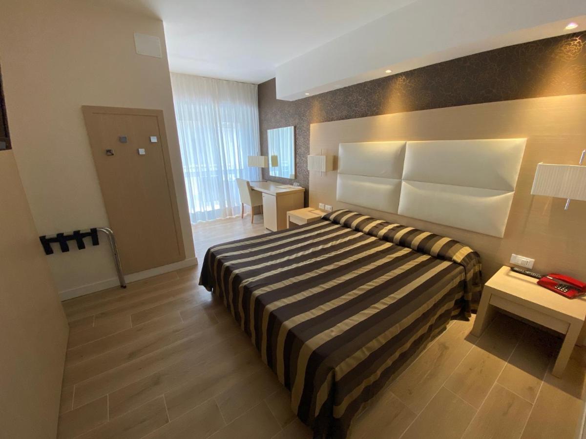 Hotel Conca Verde Lignano Sabbiadoro Exteriör bild