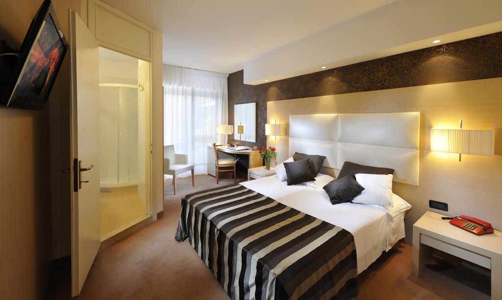Hotel Conca Verde Lignano Sabbiadoro Rum bild