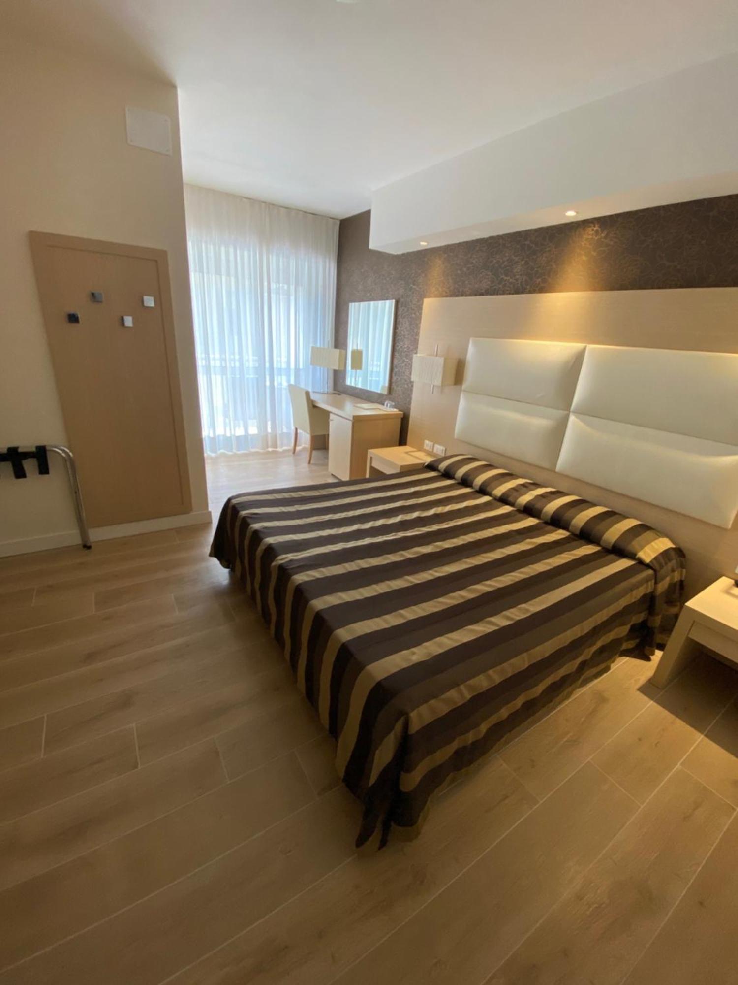 Hotel Conca Verde Lignano Sabbiadoro Exteriör bild