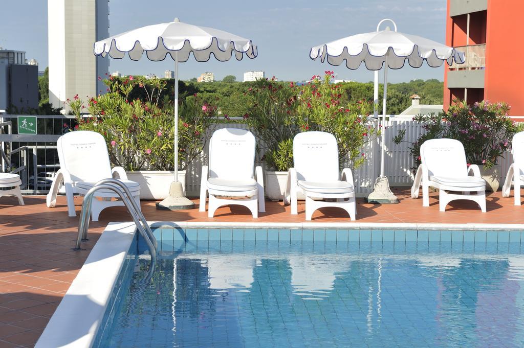 Hotel Conca Verde Lignano Sabbiadoro Exteriör bild